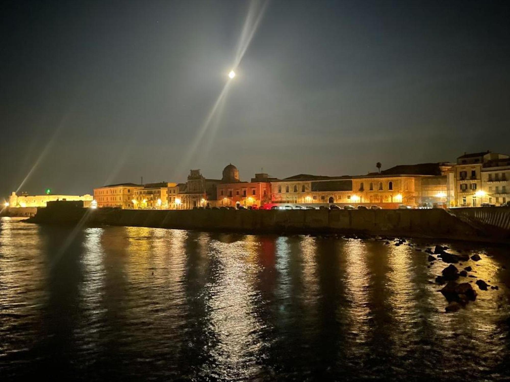 Home Isola Di Luce سيراكوزا المظهر الخارجي الصورة